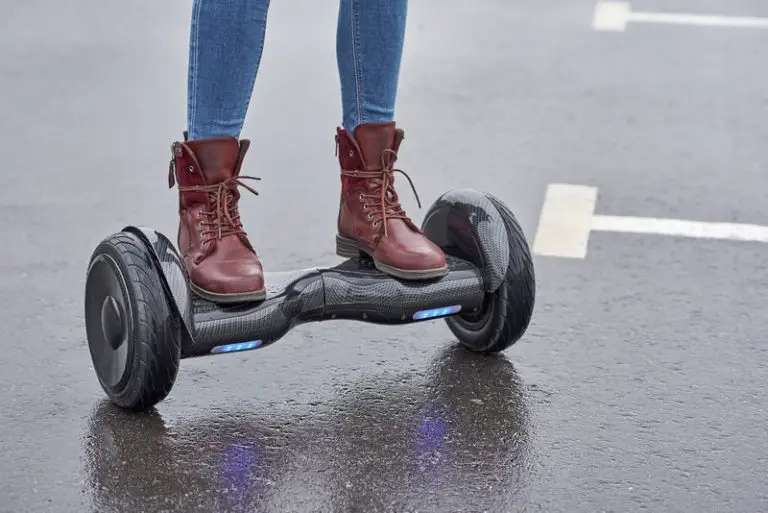 How to Ride Electric Scooters in the Rain Easily [Get Wet While …