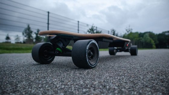 11 Best All-Terrain Electric Skateboard 2023: Off-Road Picks & Reviews